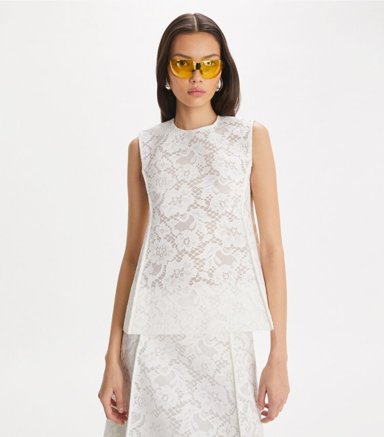 Tory Burch designer tops Top in pizzo intrecciato in White on model detail