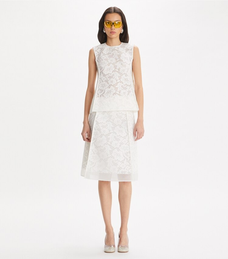 Tory Burch designer tops Top in pizzo intrecciato in White parte anteriore su modella