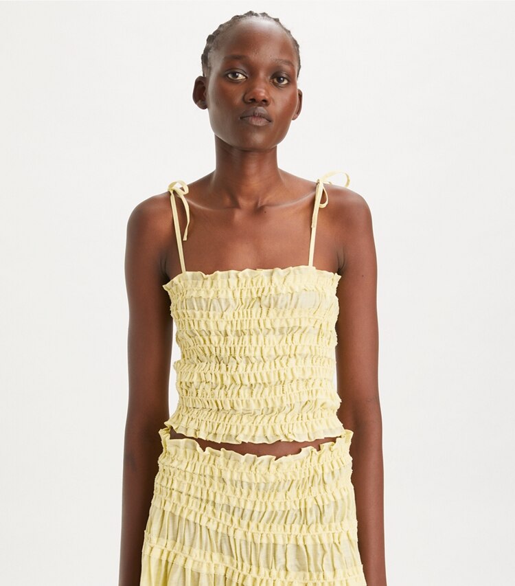 Tory Burch designer copricostume Top in viscosa con lavorazione a punto smock in Lumen on model detail