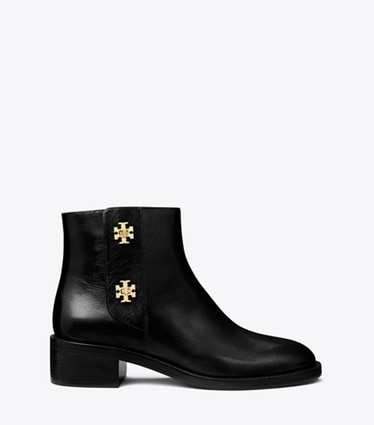 Tory Burch designer ブーティ Tロック アンクルブーツ in PERFECT BLACK side