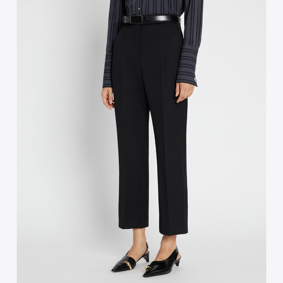 twill-trouser-on-model-detail.