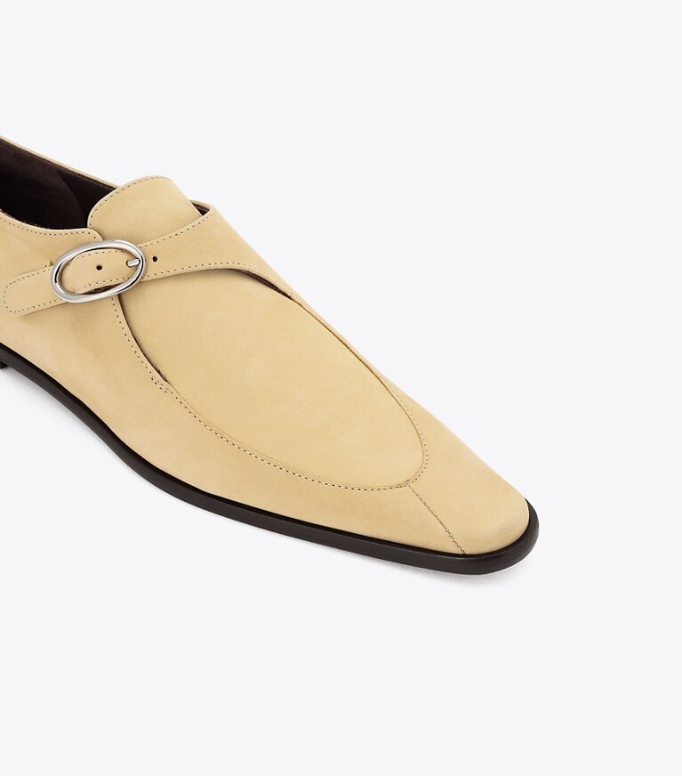 Tory Burch designer フラット ツイスト モンクストラップ in Dune angle
