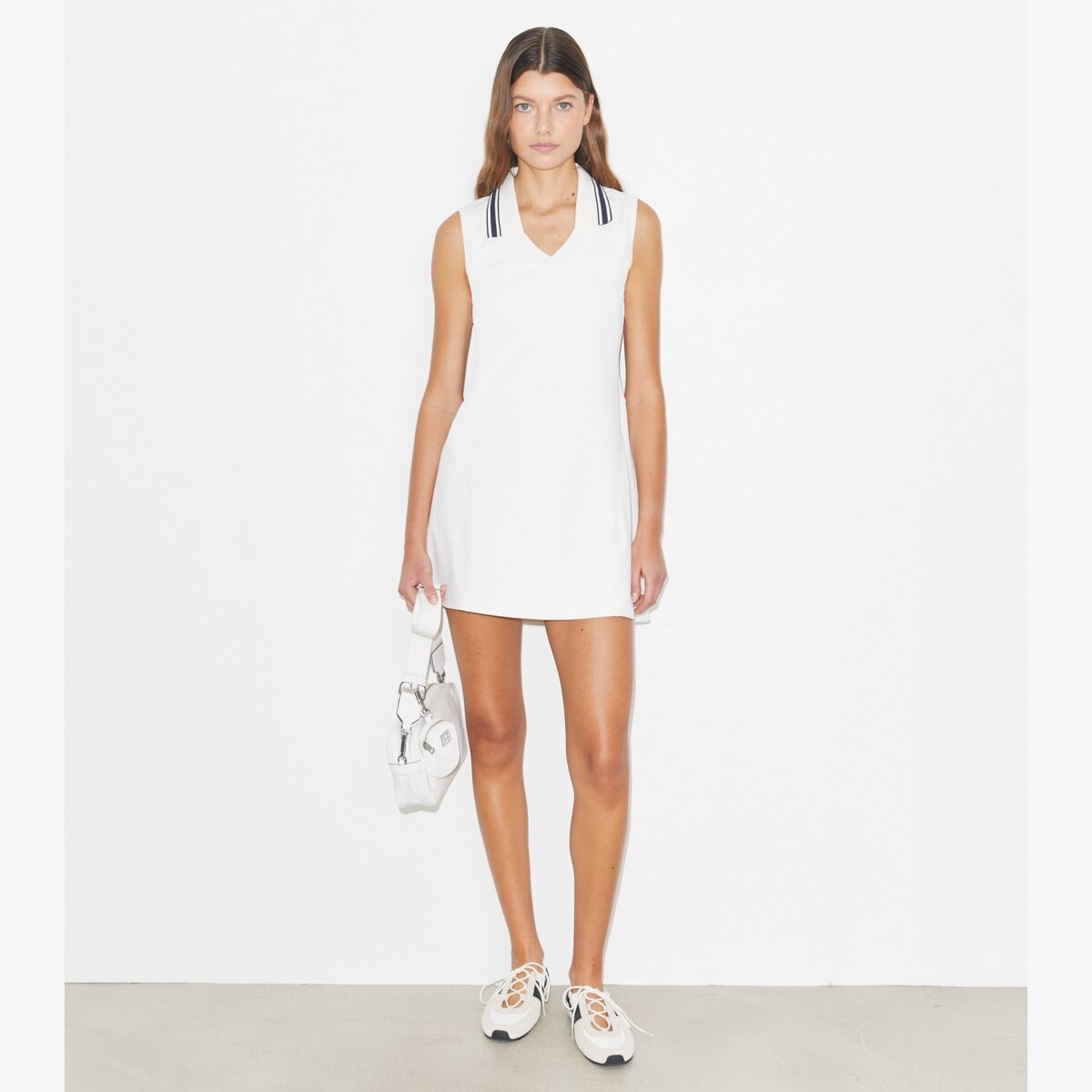 V-NECK TENNIS DRESS - thumbnail 3