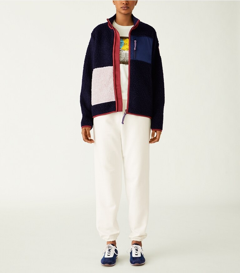 Tory Sport designer manteaux Veste en polaire color-block dans Tory Navy sur modèle, de face