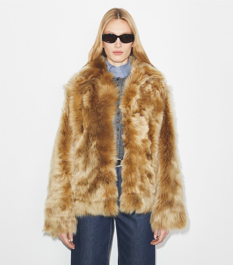 Tory Burch designer vestes Veste en rason dans Beige détail sur modèle