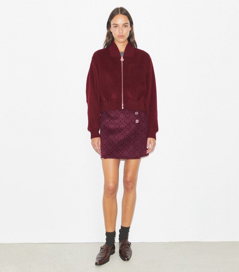 Tory Burch designer vestes Veste réversible en laine in Burgundy T-Monogram JQD front