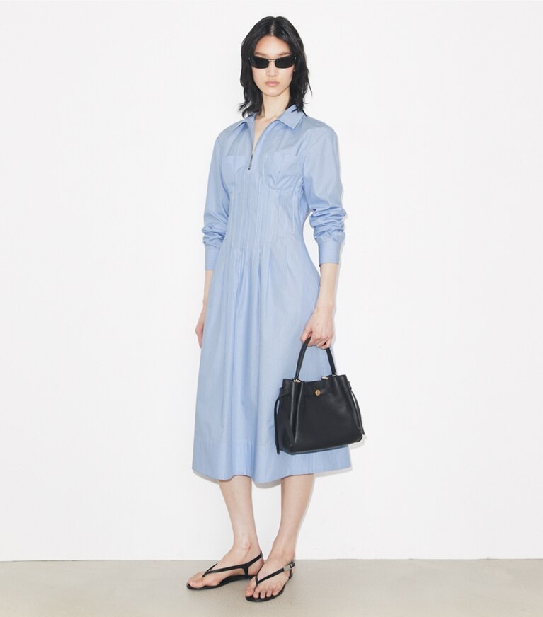 Tory Burch diseñador vestidos Vestido camisero a rayas en Blue Stripe frente en modelo