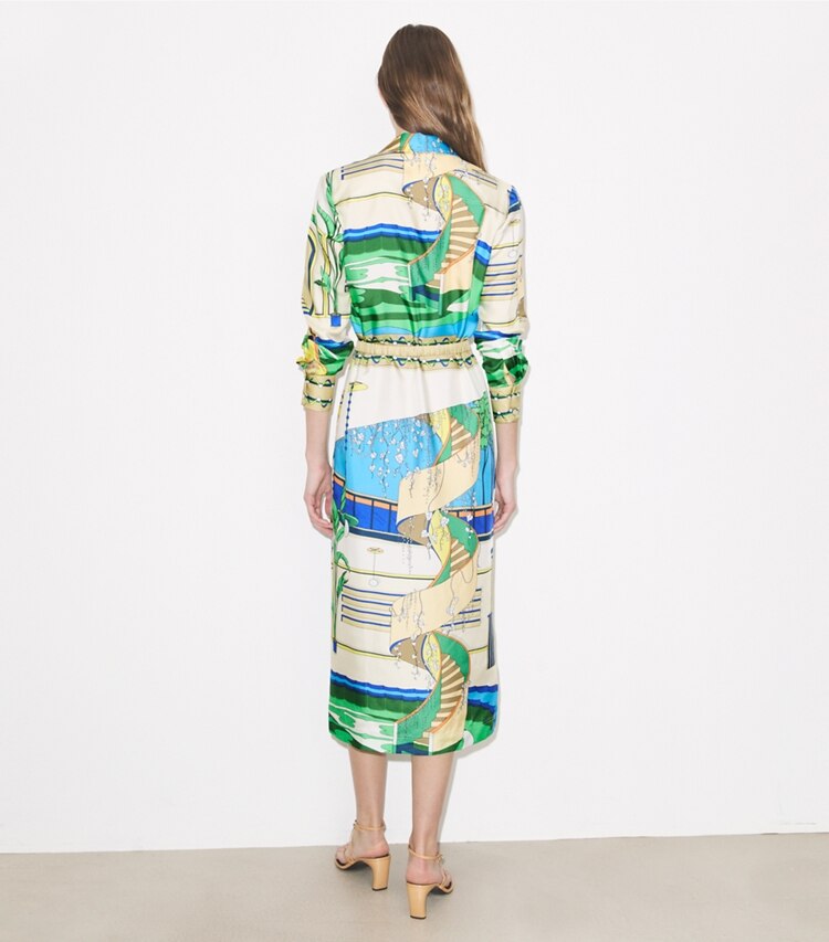 Tory Burch diseñador vestidos Vestido camisero de seda estampada en The Pool Blue parte posterior en modelo