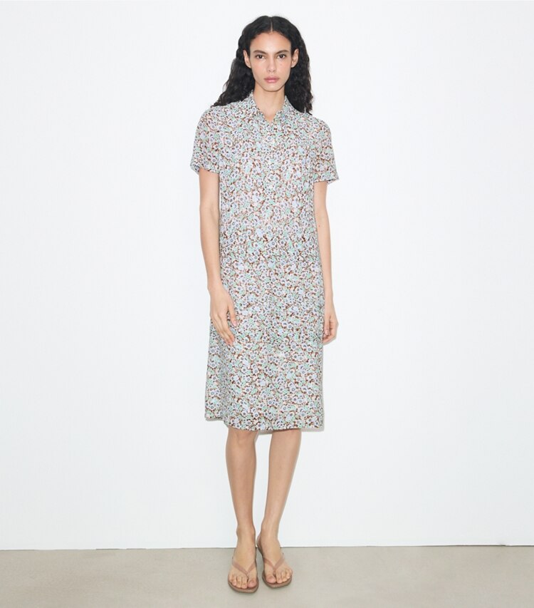 Tory Burch diseñador vestidos Vestido camisero de viscosa estampada en Blue Floral frente en modelo