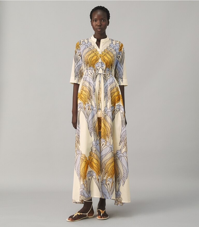 Tory Burch diseñador vestidos Vestido camisero estampado en SAND DECO CRANE GEO frente en modelo