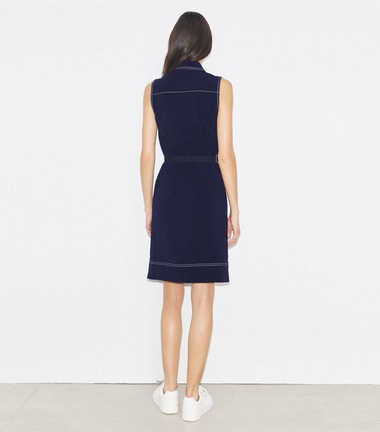 Tory Burch diseñador vestidos Vestido de golf con puntadas Pick en Tory Navy parte posterior en modelo