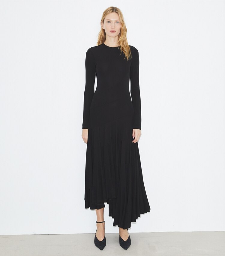 Tory Burch diseñador vestidos Vestido de jersey en Black frente en modelo
