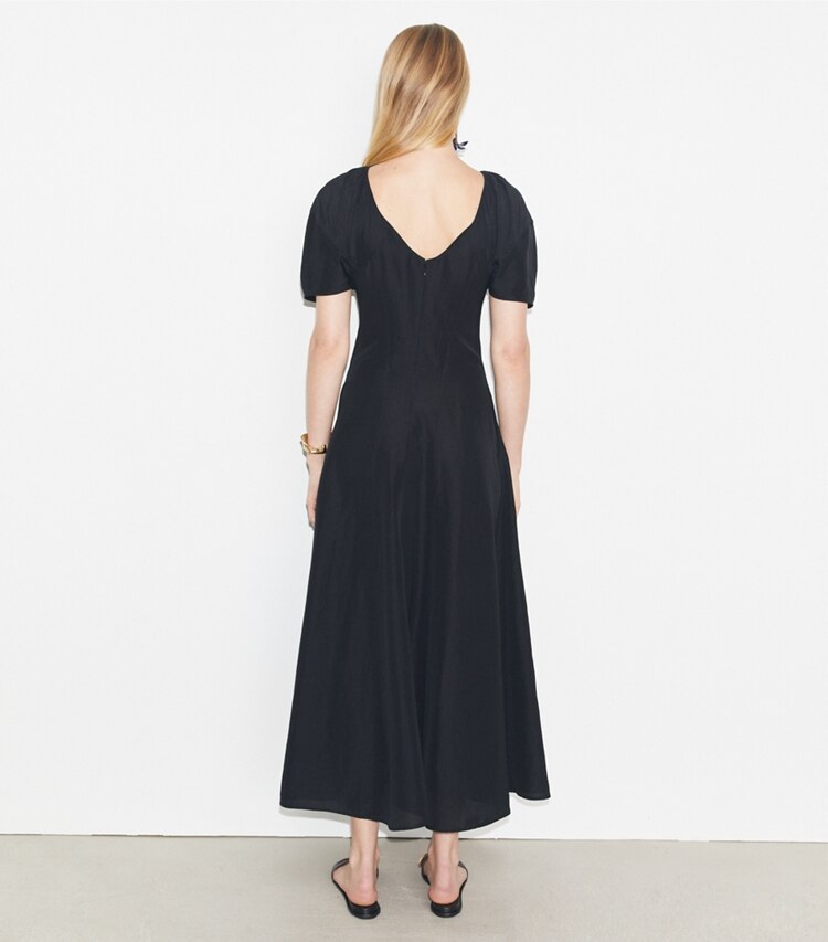Tory Burch diseñador vestidos Vestido de lino con mangas globo en Black parte posterior en modelo