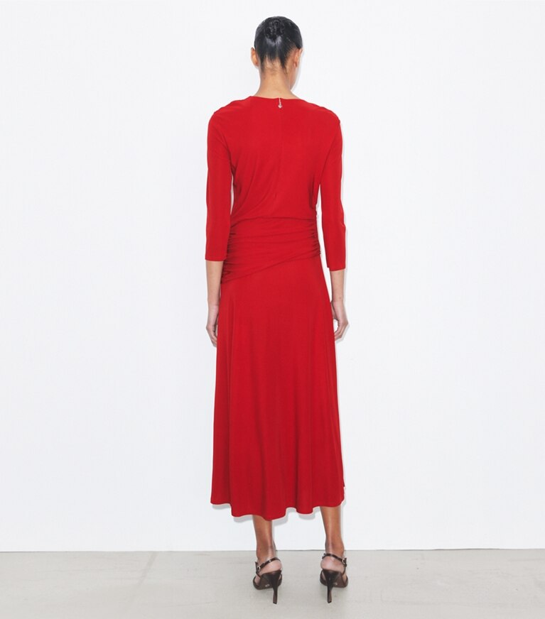 Tory Burch diseñador vestidos Vestido de viscosa acampanado en Toucan Red parte posterior en modelo