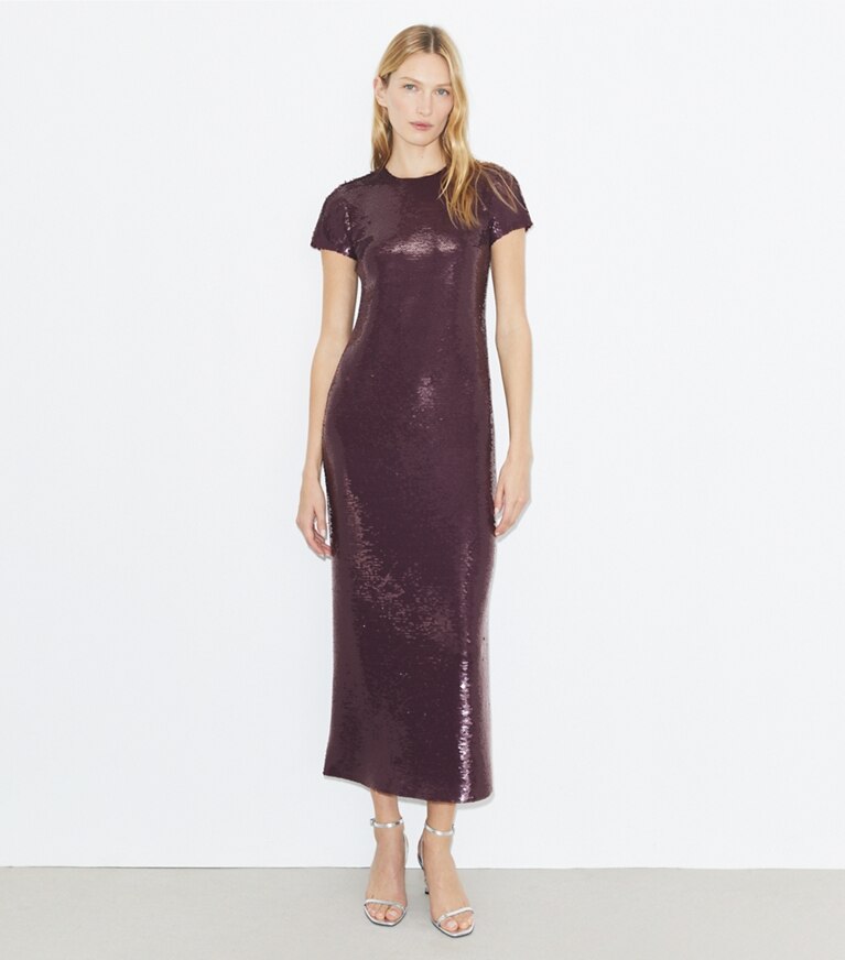 Tory Burch diseñador vestidos Vestido estilo camiseta con lentejuelas en Merlot frente en modelo