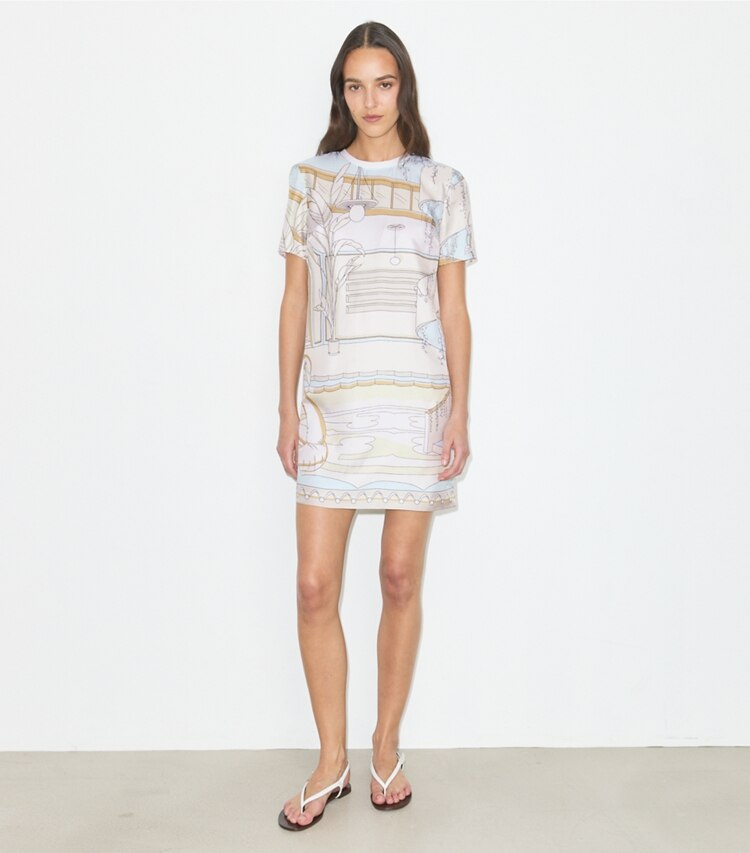 Tory Burch diseñador vestidos Vestido estilo camiseta con parte delantera de seda estampada en Neutral Pool frente en modelo