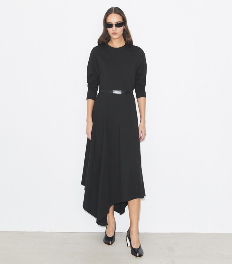 Tory Burch diseñador vestidos Vestido evasé de algodón en Black frente en modelo