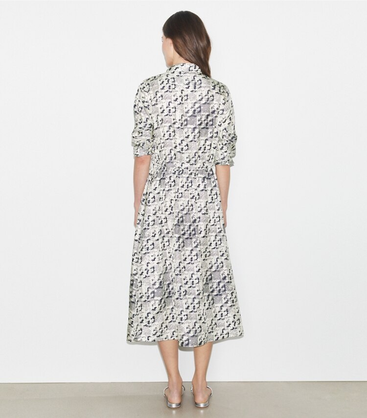 Tory Burch diseñador vestidos Vestido midi de seda en New Ivory Distressed Pixelated Logo parte posterior en modelo