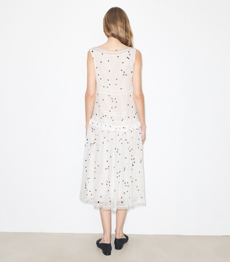 Tory Burch diseñador vestidos Vestido plisado de encaje de seda en Black Dots parte posterior en modelo