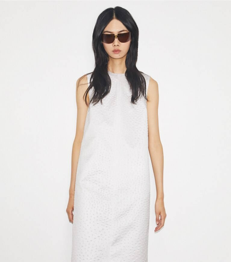Tory Burch diseñador vestidos Vestido texturizado en White detalle en modelo
