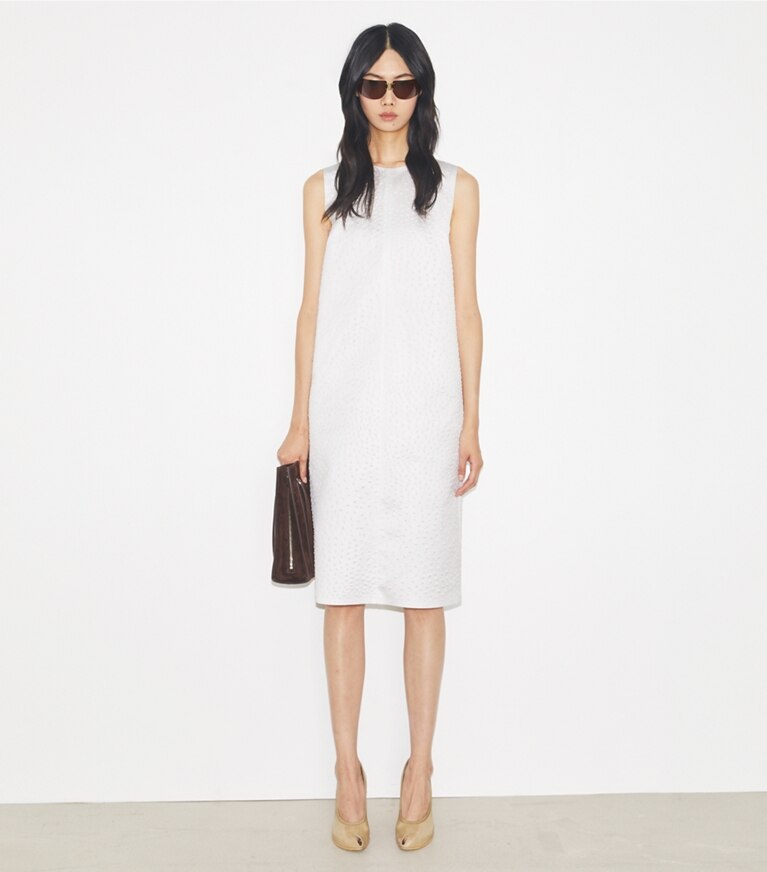 Tory Burch diseñador vestidos Vestido texturizado en White frente en modelo