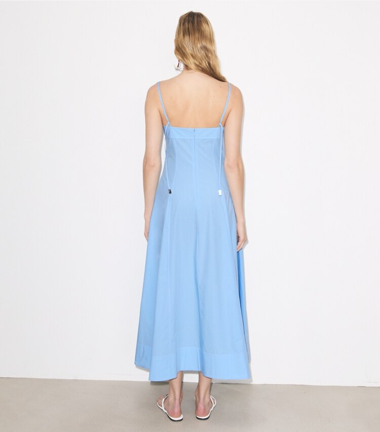 Tory Burch diseñador vestidos Vestido tipo Tank de poplín en Washed Sky parte posterior en modelo