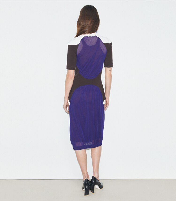 Tory Burch designer abiti Vestito color-block in jersey trasparente in Ballpoint Blue on model back