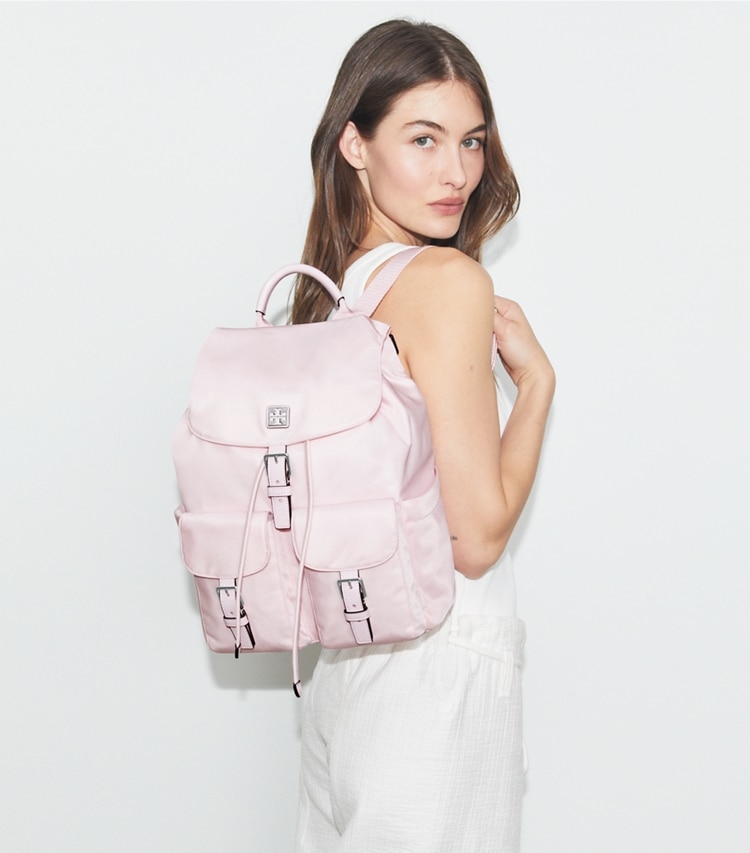 Tory Burch designer rucksäcke Virginia Rucksack in Pink accessory on model