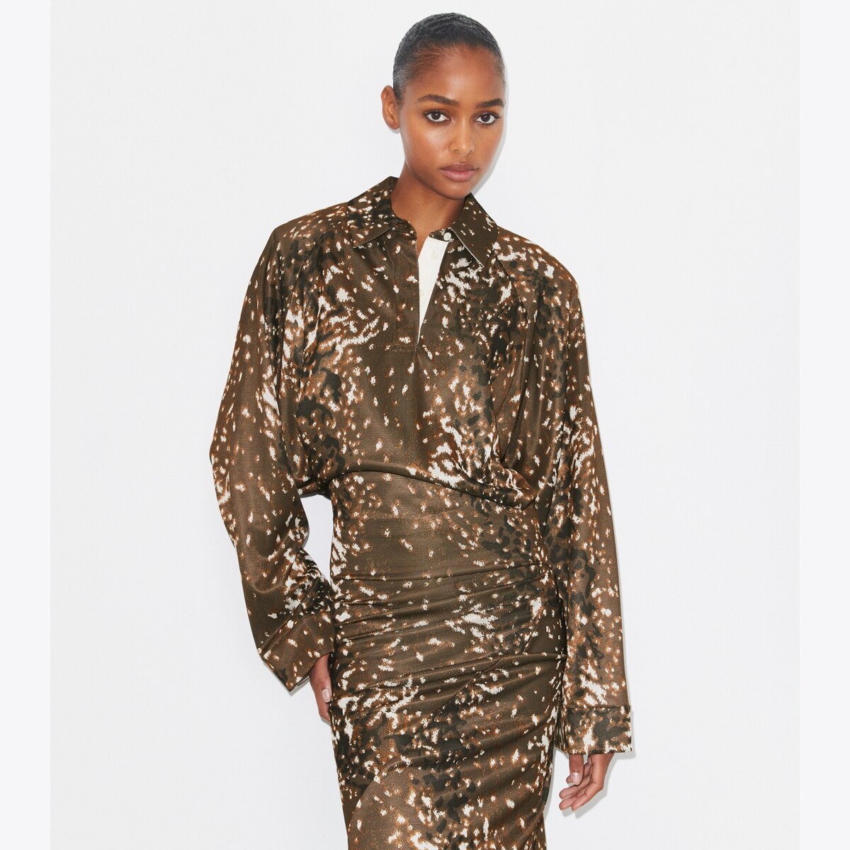 viscose-shirtdress-on-model-
