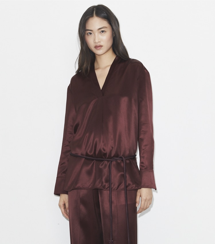 Tory Burch designer tops Viscose Top in Dark Sangria on model detail