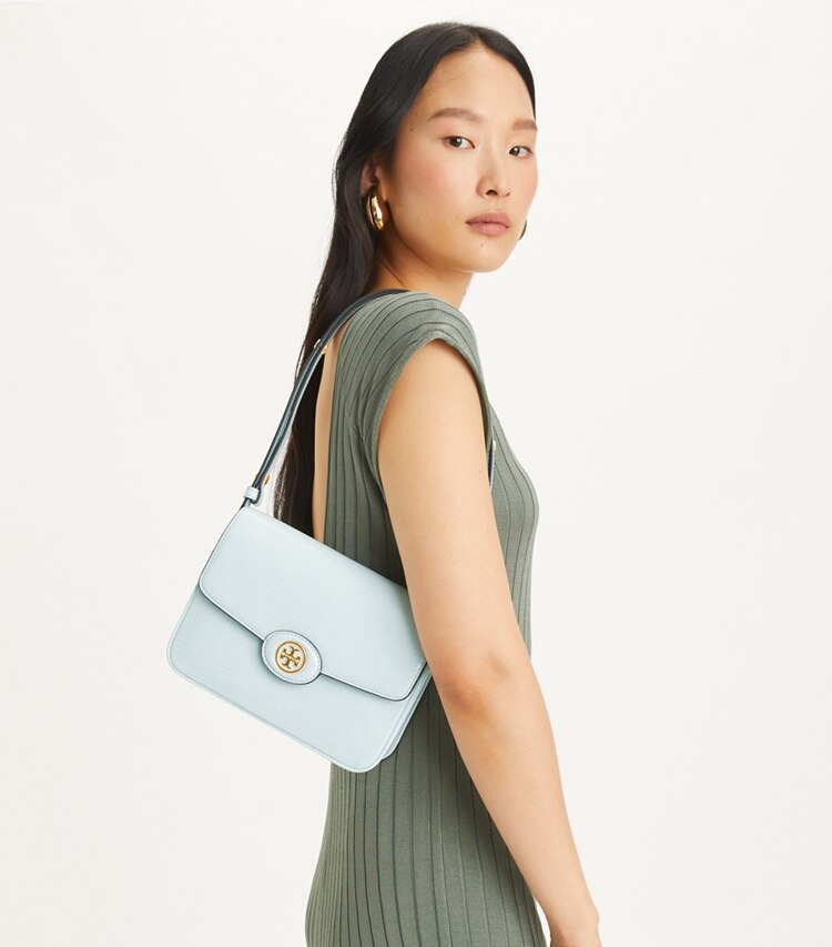 Tory Burch designer schultertaschen Wandelbare Robinson Schultertasche mit Schraffur in Summit accessory on model