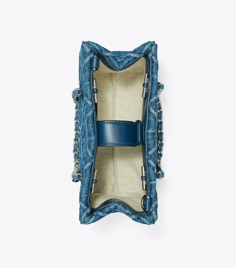 Tory Burch designer crossbody bags Weiche Fleming Mini Tote Bag aus Denim mit Kette in Denim angle