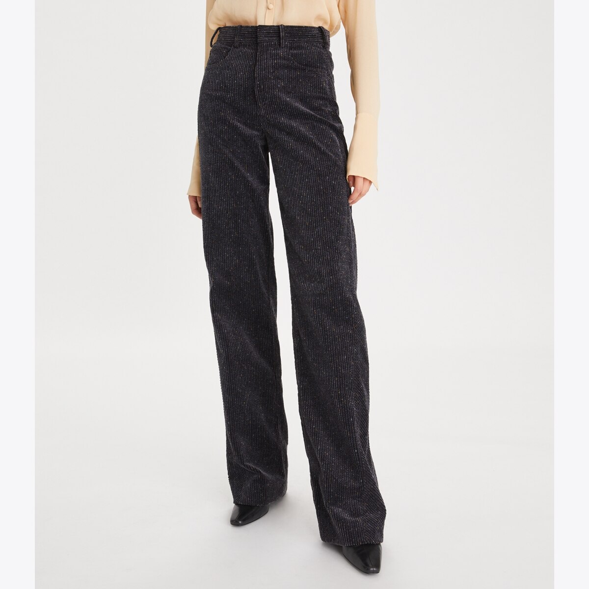 wide-leg-corduroy-pant-on-