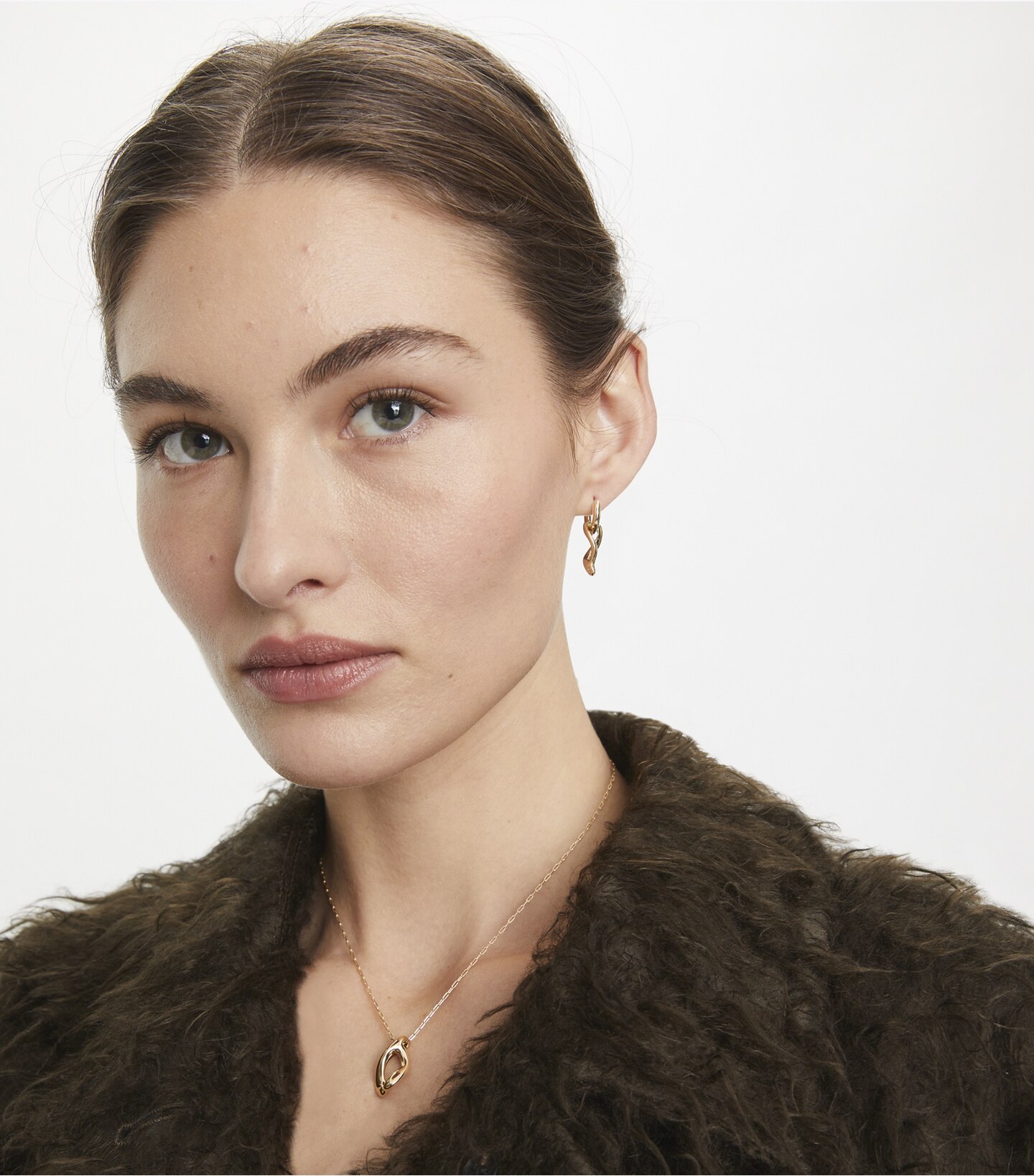 Wishbone Huggie Earring