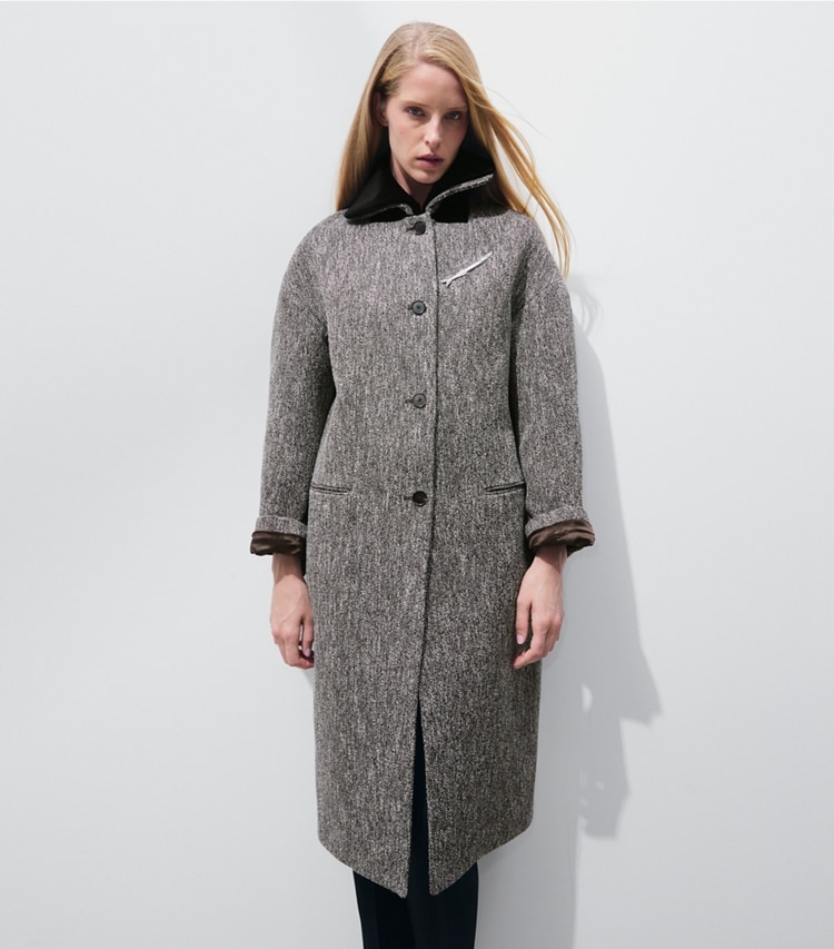Tory Burch designer coats Wool Bouclé Coat in Brown / Ivory on model detail