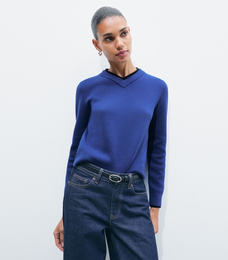 Tory Burch designer sweaters Wool Double Collar V-Neck Sweater in Dot Blue / Deep Navy on model detail