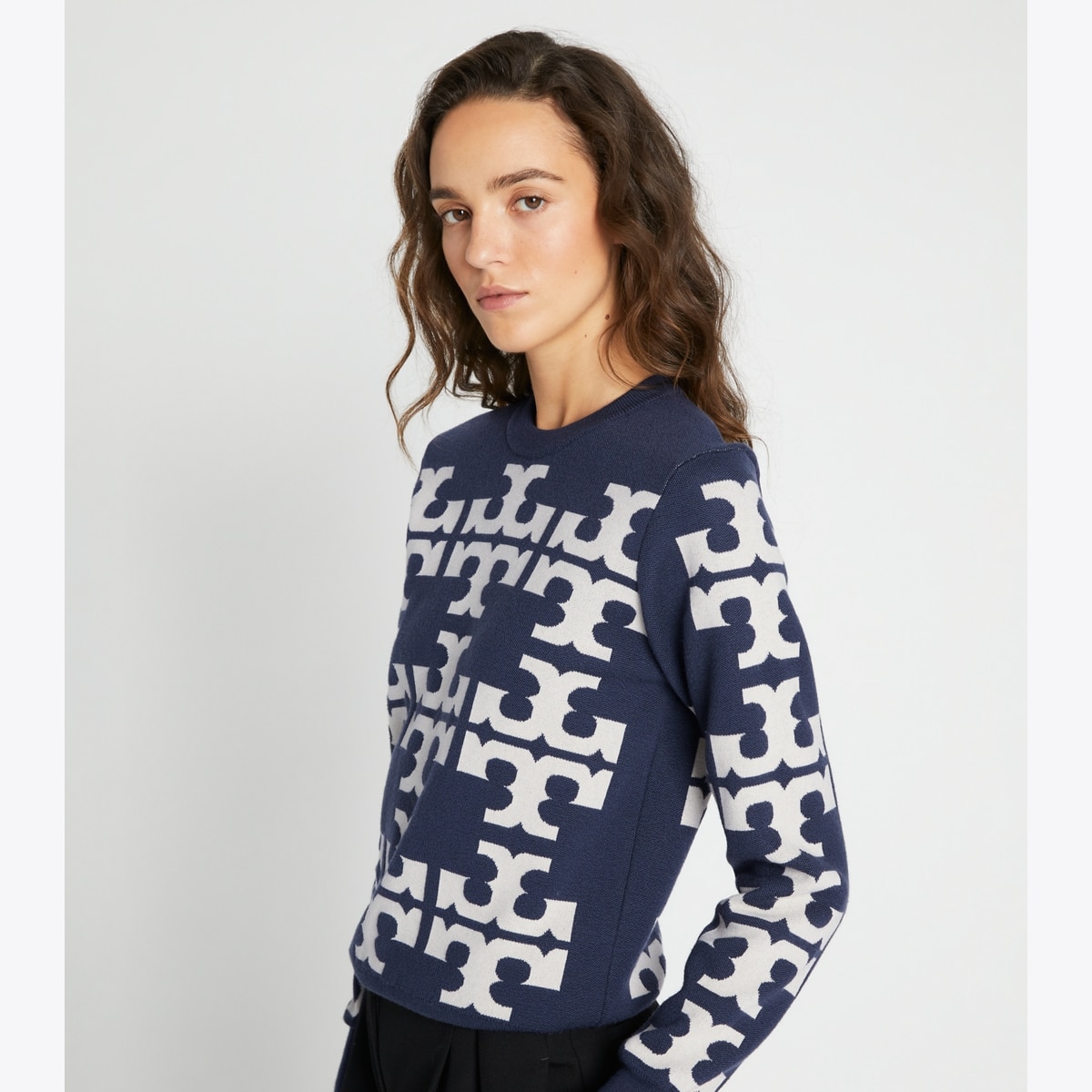 Tory burch logo sweater sale