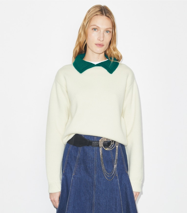 Tory Burch designer sweaters Wool Sweater in White / Emerald on model detail