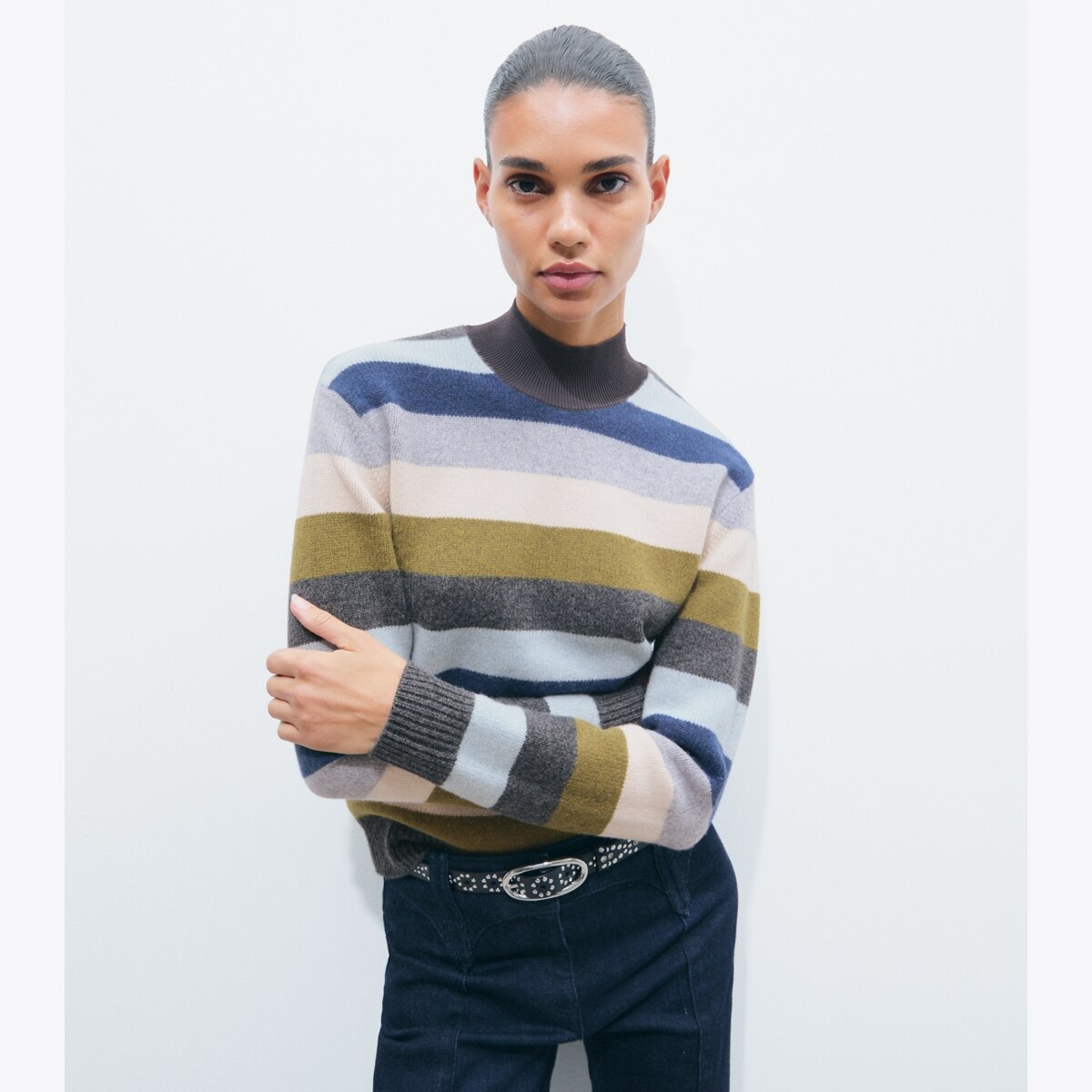 WOOL TURTLENECK SWEATER - thumbnail 2