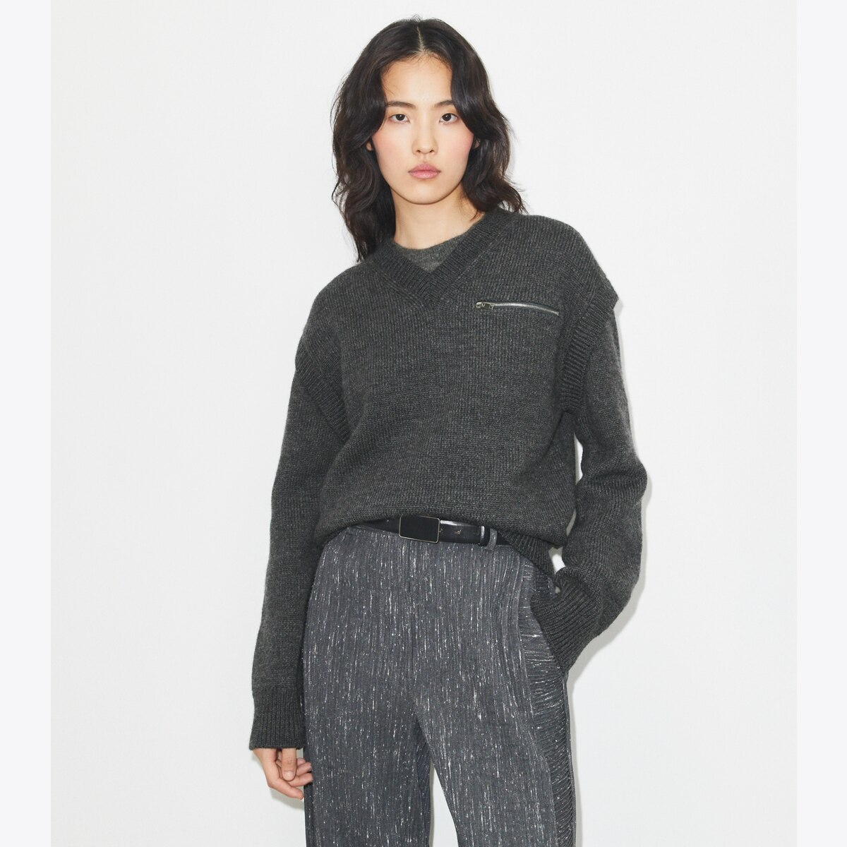WOOL V-NECK SWEATER - thumbnail 2