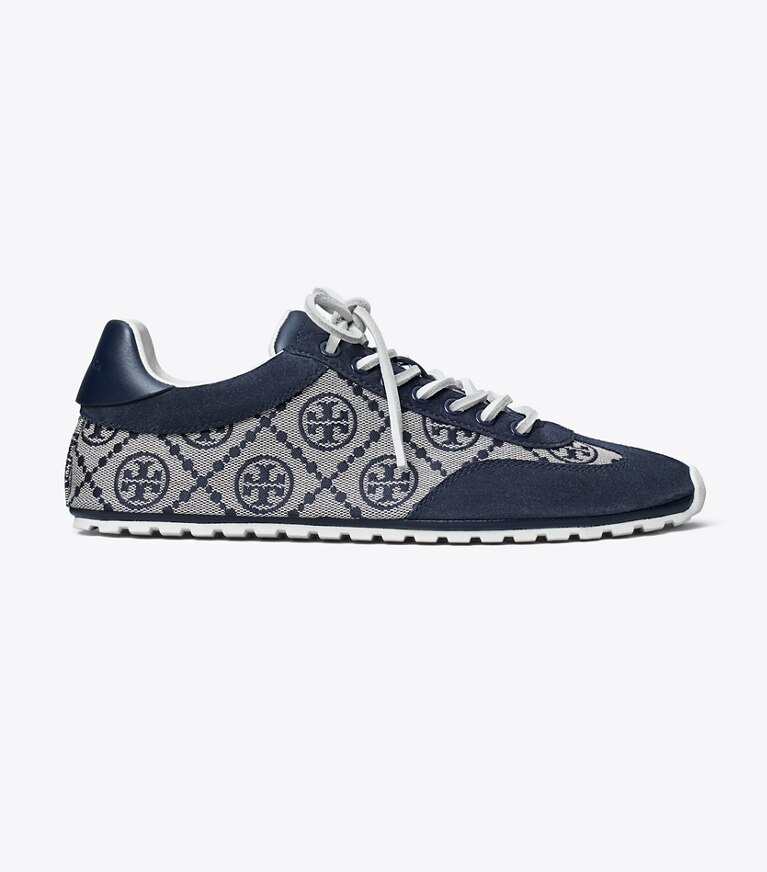 Tory Burch diseñador zapatillas Zapatilla con monograma T Field en NAVY T MONOGRAM / NEW NAVY / NEW NAVY lateral