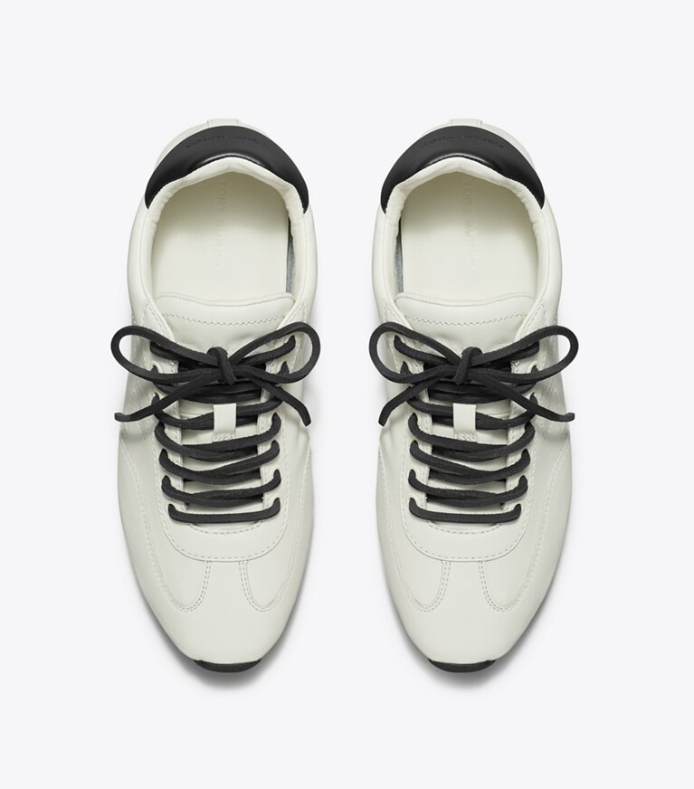 Tory Burch diseñador zapatillas Zapatilla Field en CREAM / CREAM /PERFECT BLACK desde arriba
