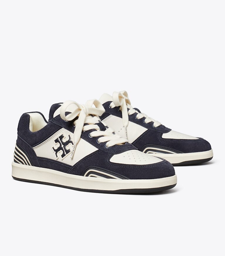 Tory Burch diseñador zapatillas Zapatillas Clover Court en NEW IVORY / NEW NAVY / NEW NAVY ángulo