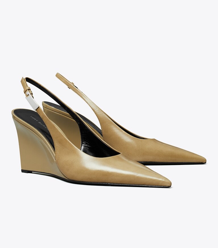 Tory Burch diseñador tacones Zapato con tira trasera y cuña Gigi en BURNT HONEY ángulo