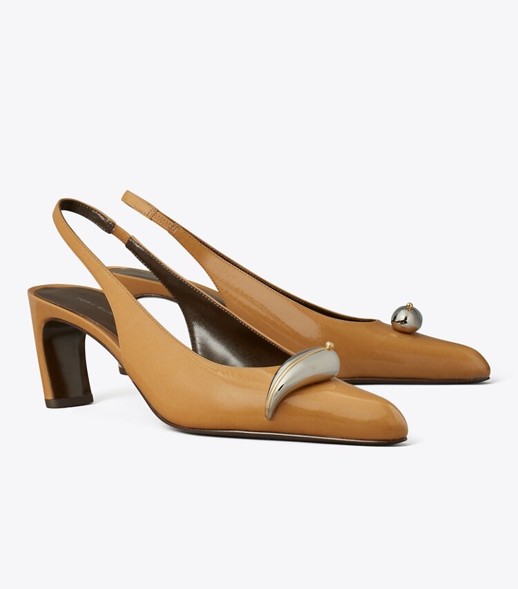 Tory Burch diseñador tacones Zapato con tira trasera y tacones Pierced en BISCOTTI / SILVER ángulo