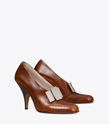 Tory Burch diseñador tacones Zapato de tacón Bunny Knot en NEGRONI ángulo