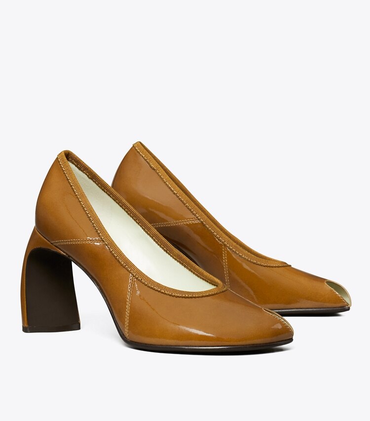 Tory Burch diseñador tacones Zapato de tacón con puntera abierta en CARAMEL TAN ángulo