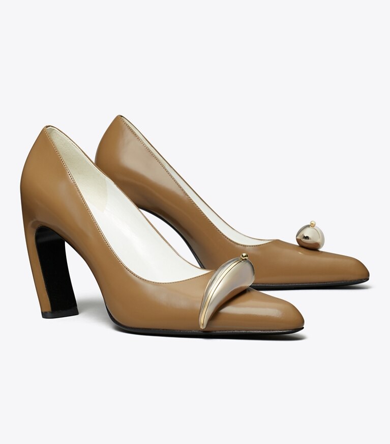 Tory Burch diseñador tacones Zapato de tacón Pierced en SOFT ACORN / SILVER ángulo