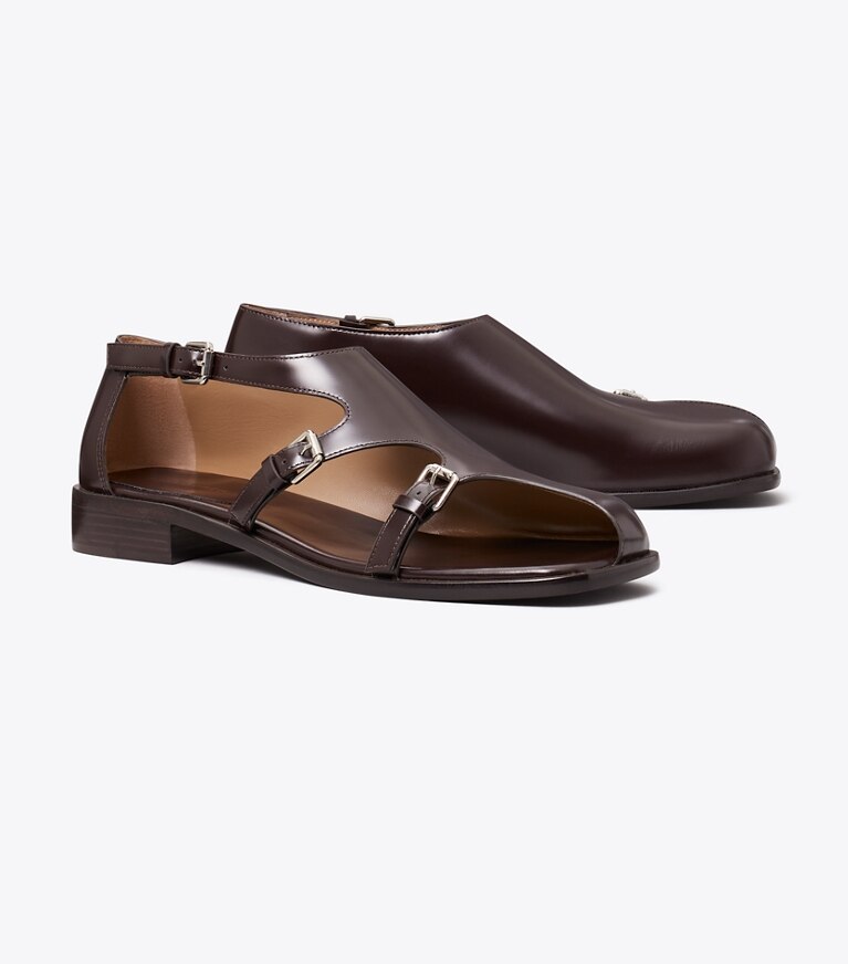 Tory Burch diseñador zapatos planos Zapato Monk strap con múltiples hebillas en DARK UMBER ángulo