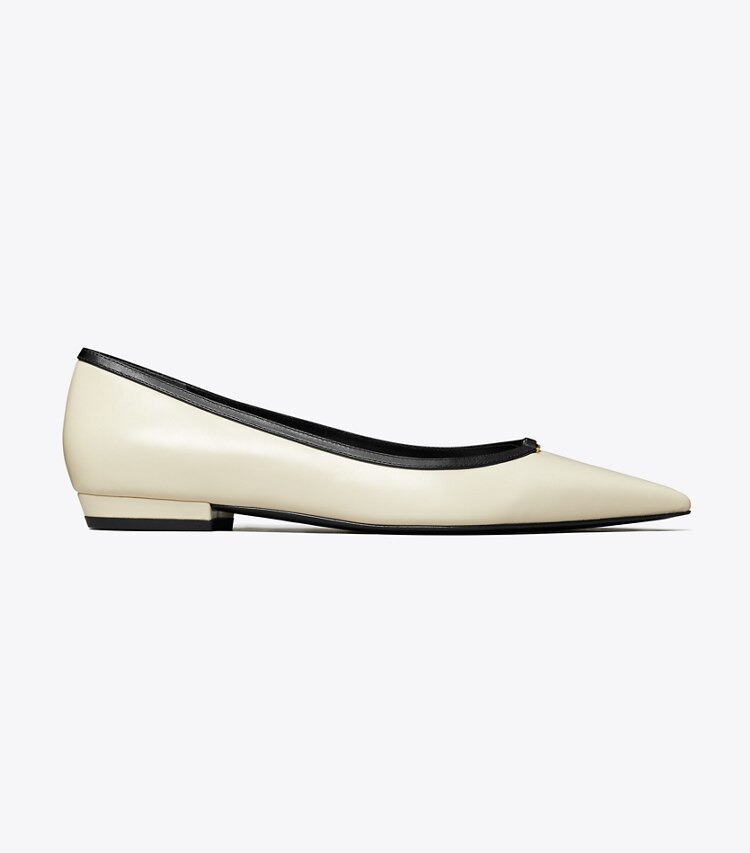 Tory Burch diseñador zapatos planos Zapato plano con hebilla doble T en LIGHT CREAM / PERFECT BLACK lateral